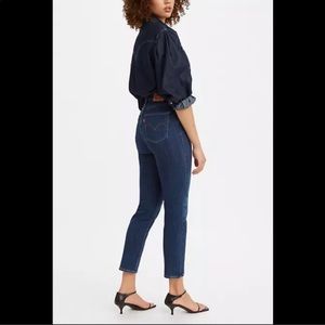 New Levi’s 724 High Rise straight cropped size 10
